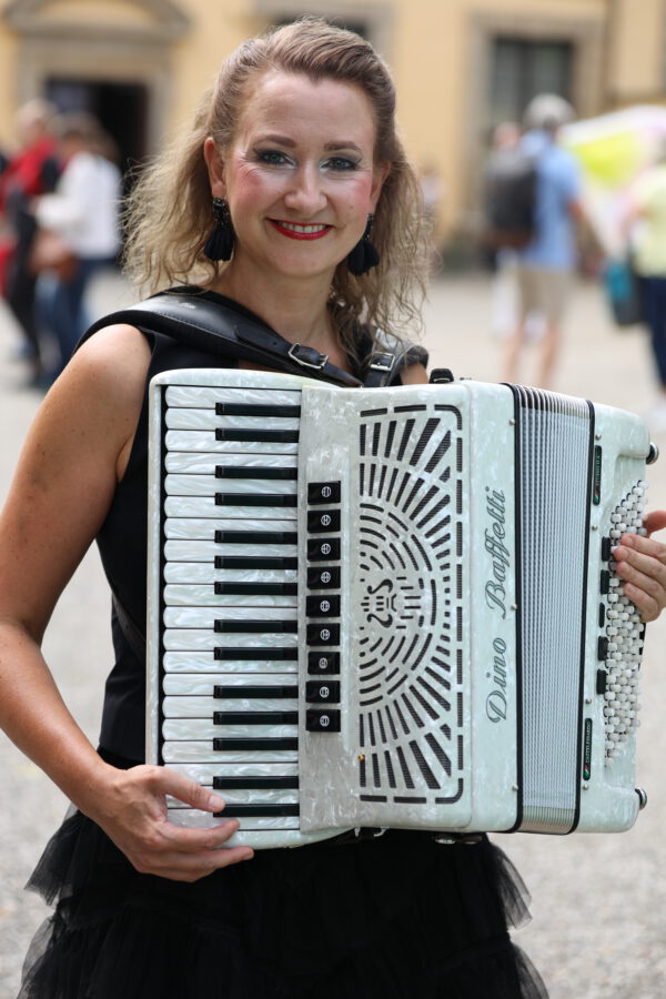 Nastja Schkinder